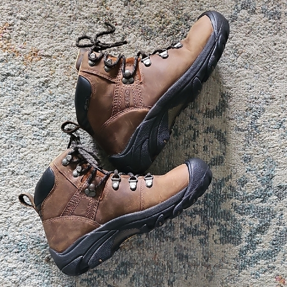 Keen Pyrenees Waterproof Hiking Boots - Picture 1 of 5